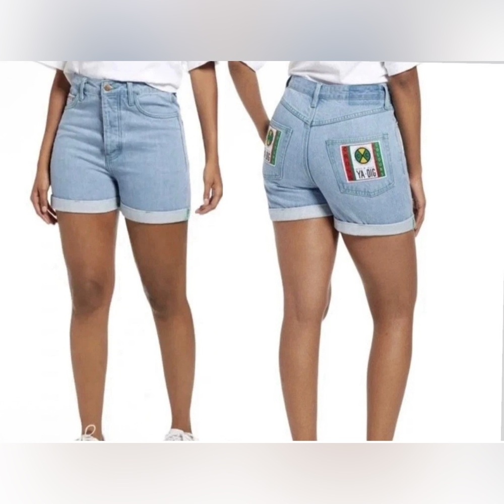 Cross Colours Button Fly Rolled Hem Blue Denim Shorts WOMEN’S SIZE 26‎ | NWT